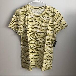 **5 ITEMS FOR $5** NWT INC TShirt